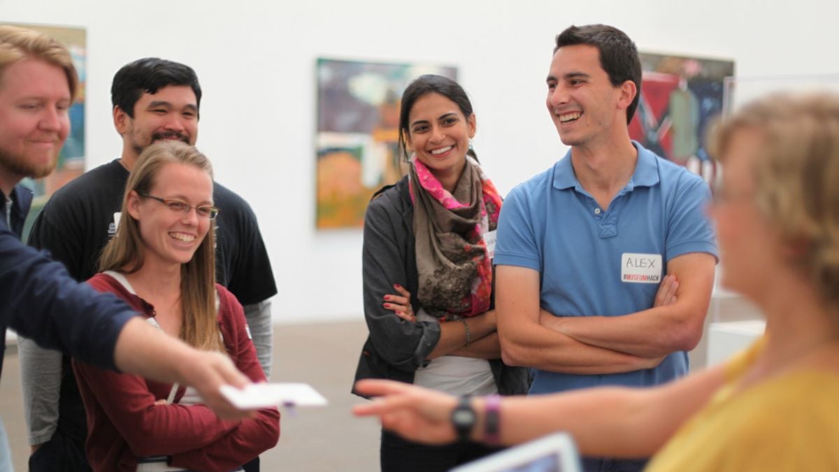 20 Fun Team Outing Ideas for Workplace Bonding